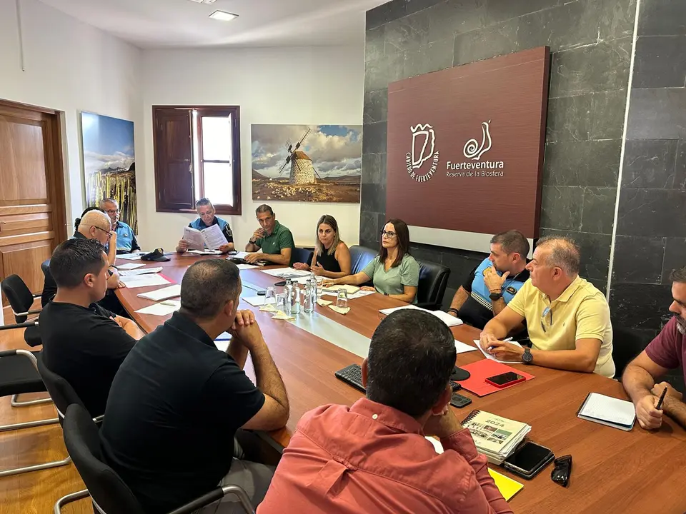 Reunión de la consejera Lolina Negrín con los Ayuntamientos