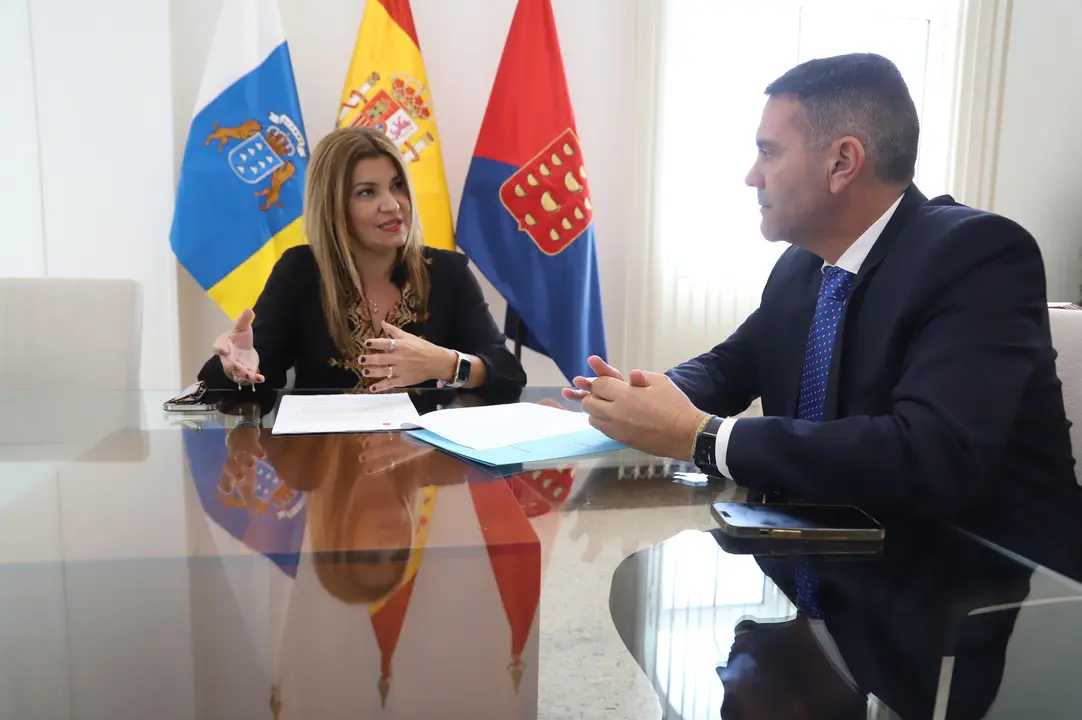 Oswaldo Betancort y María J Tovar