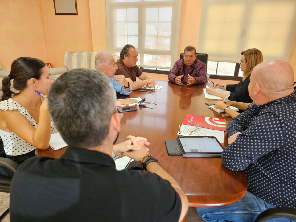 Antigua coordina actuaciones y proyectos con Cámara de Comercio de Fuerteventura