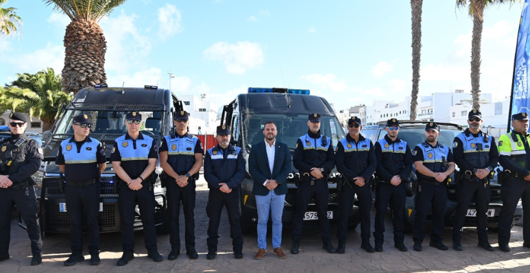 El alcalde Yonathan de León prosigue aumentando la plantilla de la Policía Local de Arrecife